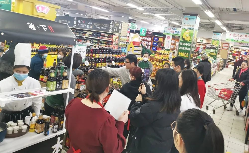 箸下抖音旗艦店攜手圣豪超市 線上線下帶貨齊上陣